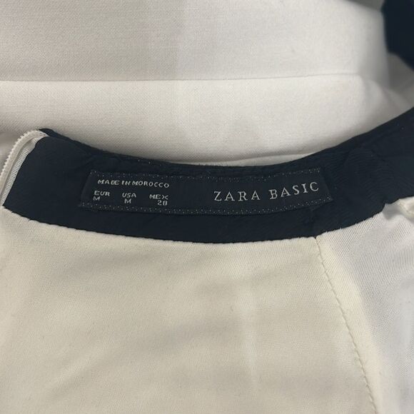 Zara Dress Scoop Neck Capped Sleeve Size Medium Slimming White Black Color Block - Picture 8 of 12